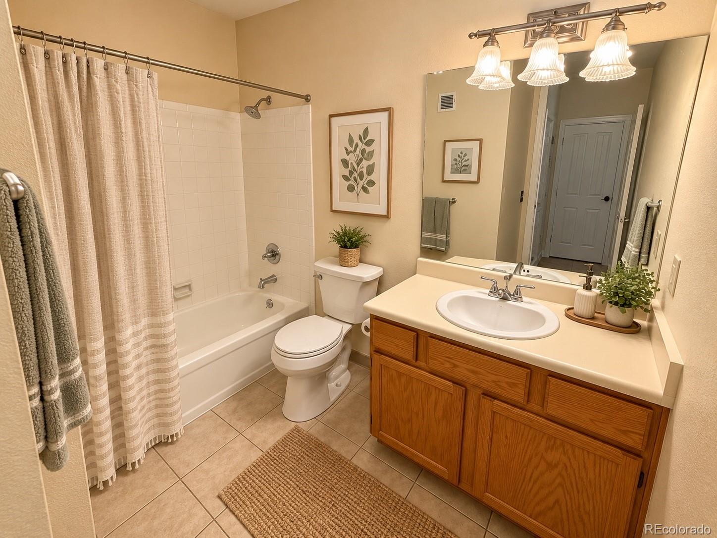 12015 E Harvard Avenue Unit: 207