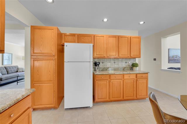 19075 E Grand Circle