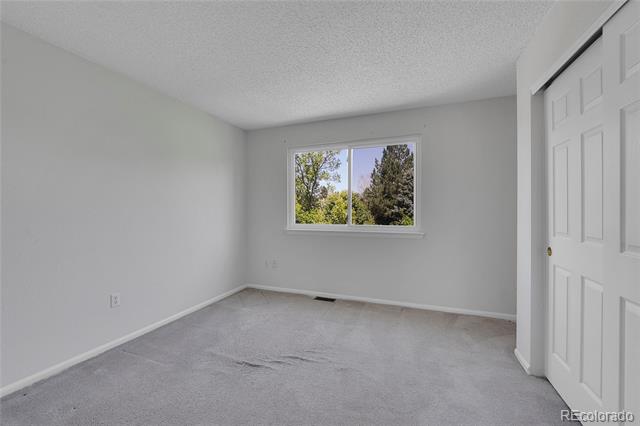 19075 E Grand Circle