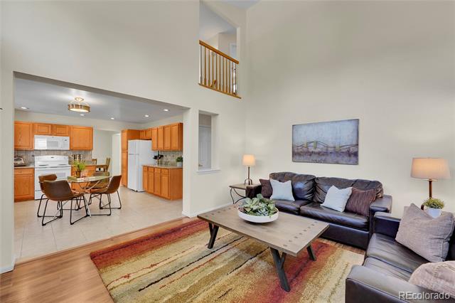 19075 E Grand Circle
