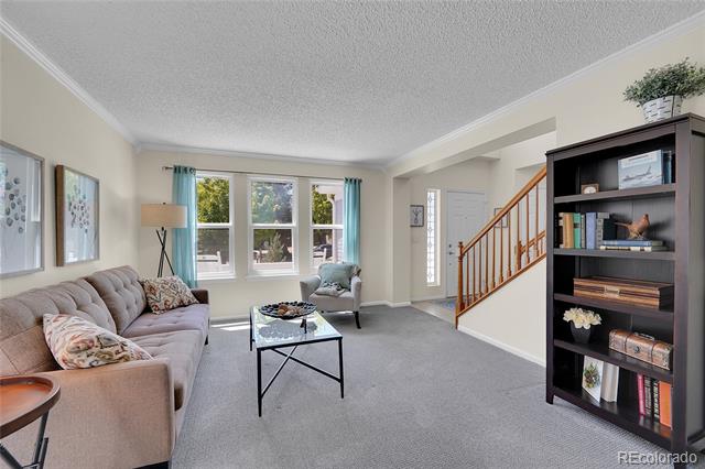 19075 E Grand Circle