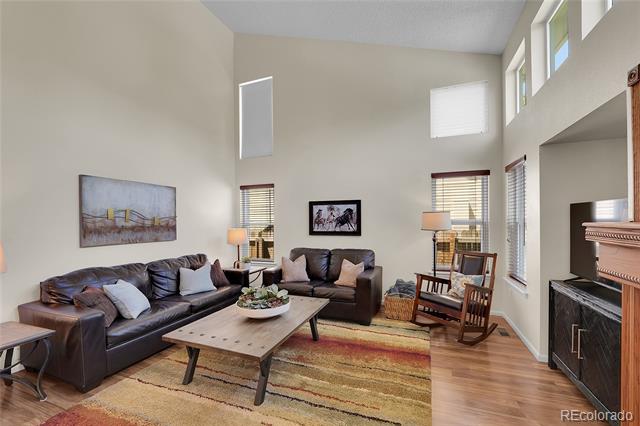 19075 E Grand Circle