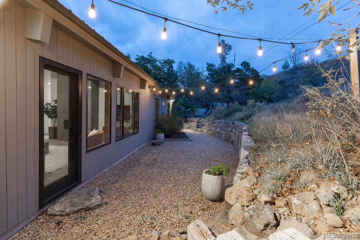 15050 Foothill Road