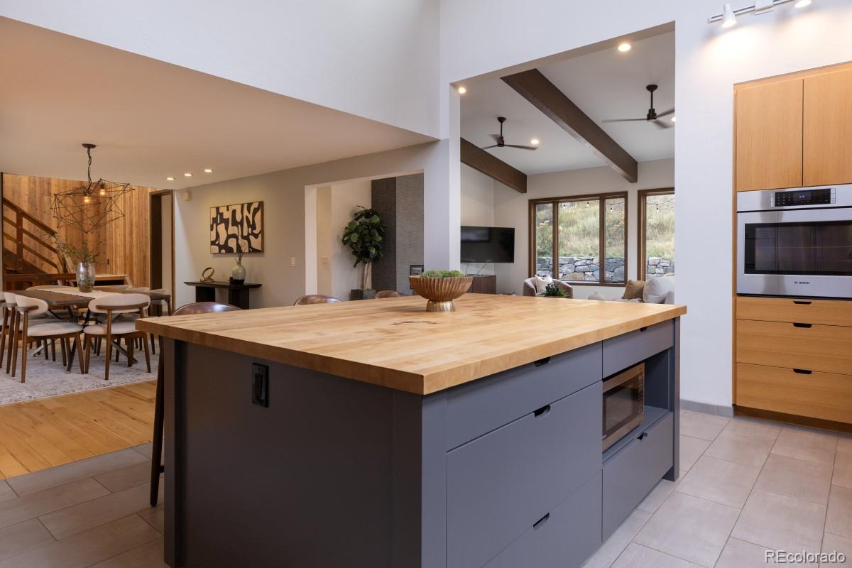 15050 Foothill Road
