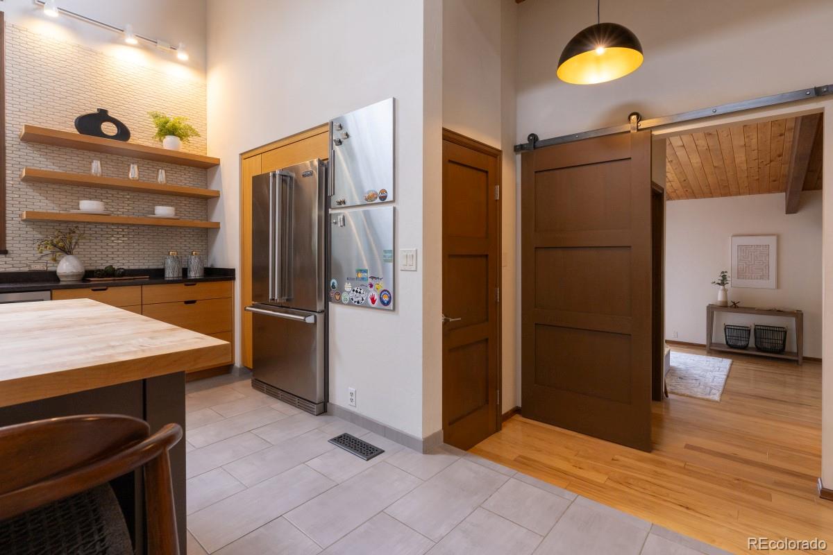 15050 Foothill Road