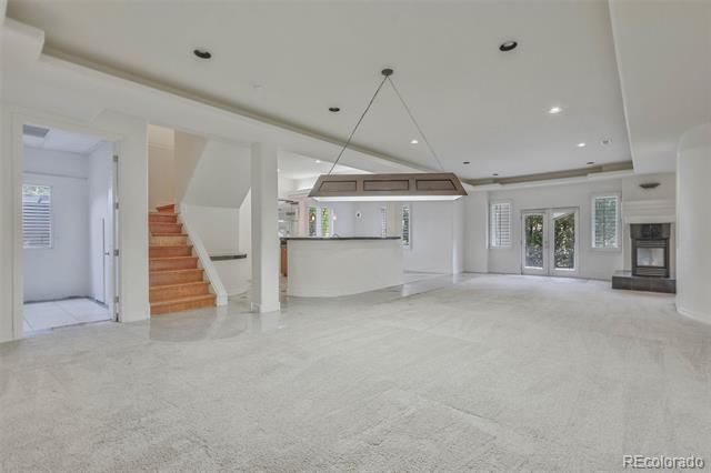 7018 S Netherland Way