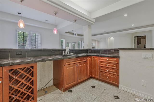 7018 S Netherland Way