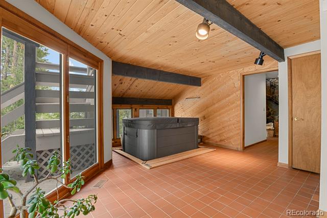 1145 Saddleback Drive