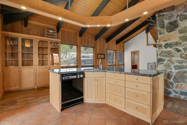1145 Saddleback Drive