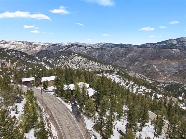 1145 Saddleback Drive