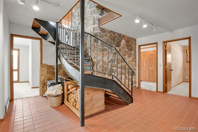 1145 Saddleback Drive