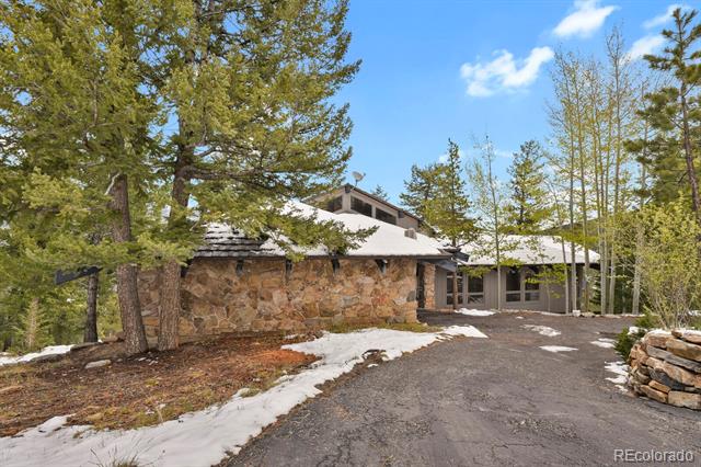 1145 Saddleback Drive