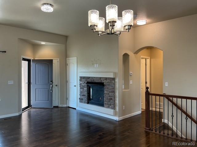 8127 Mockorange Heights