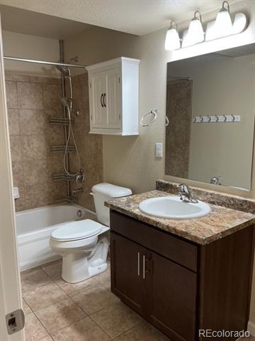 8127 Mockorange Heights