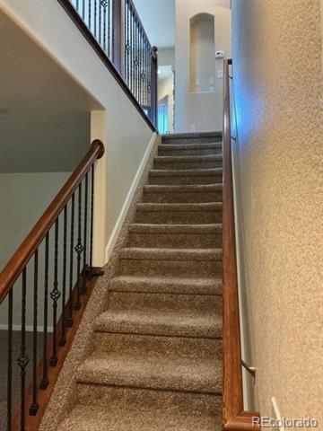 8127 Mockorange Heights