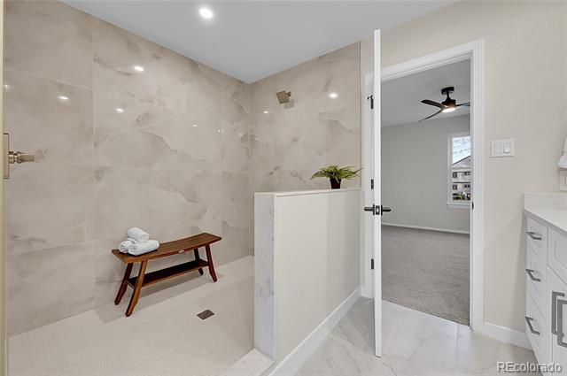 6338 Oak Court Unit: 3