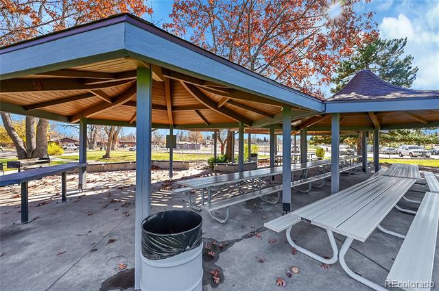6338 Oak Court Unit: 3
