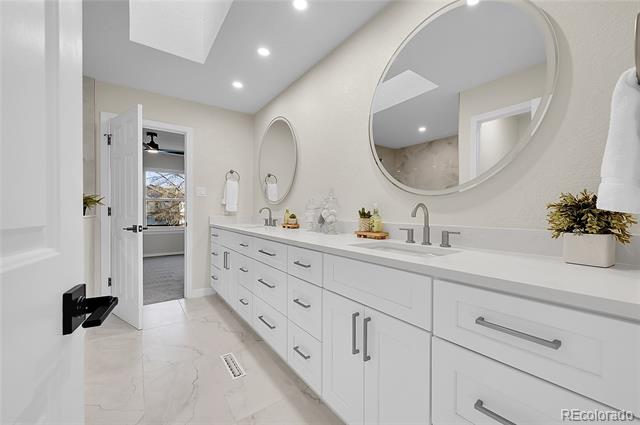 6338 Oak Court Unit: 3