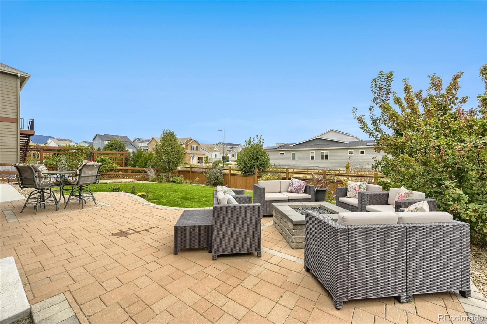 18471 W 93rd Place