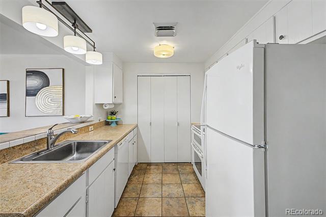 3131 E Alameda Avenue Unit: 601