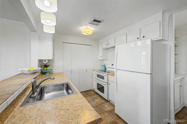 3131 E Alameda Avenue Unit: 601
