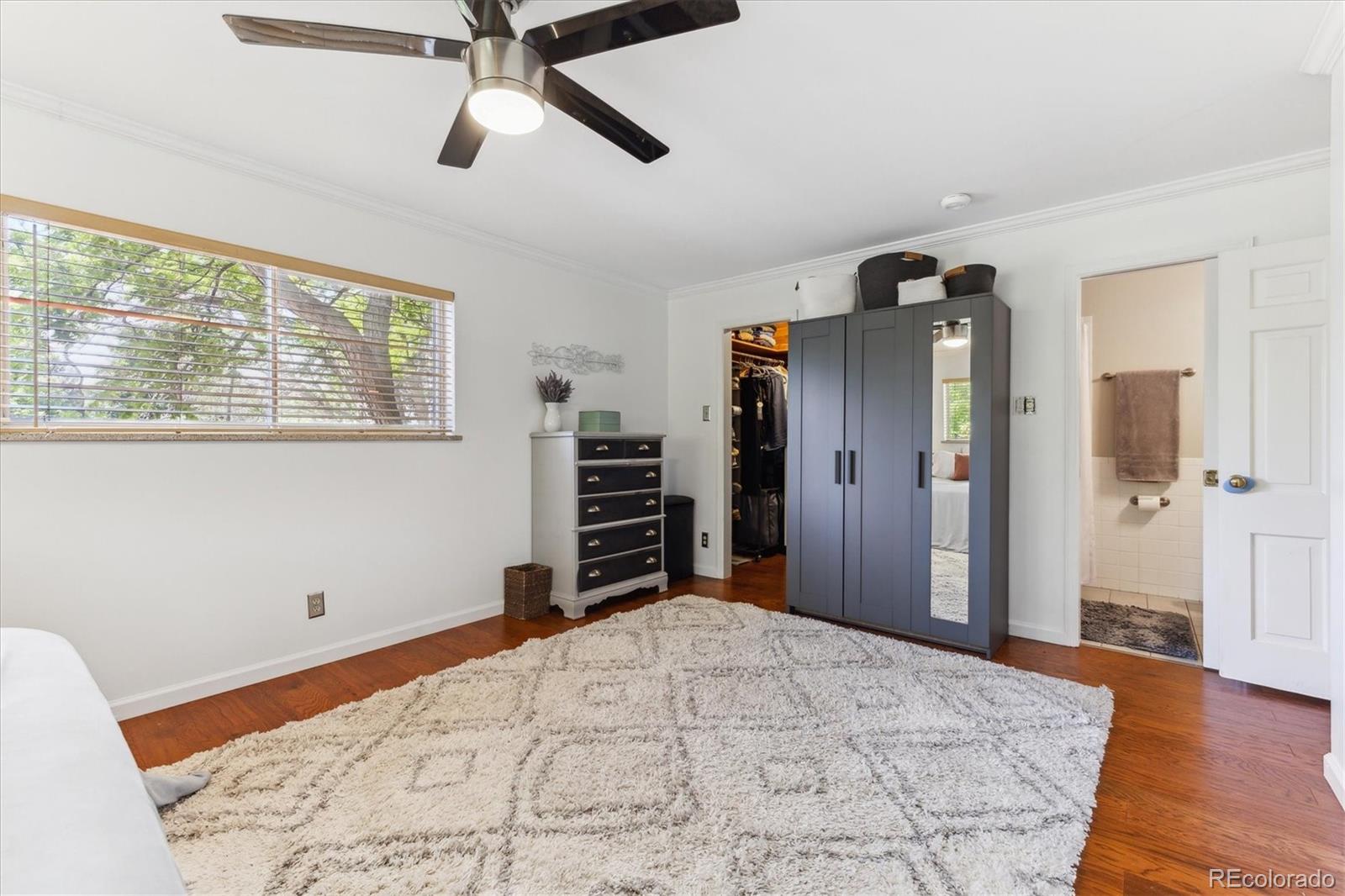 2203 S Holly Street Unit: 6