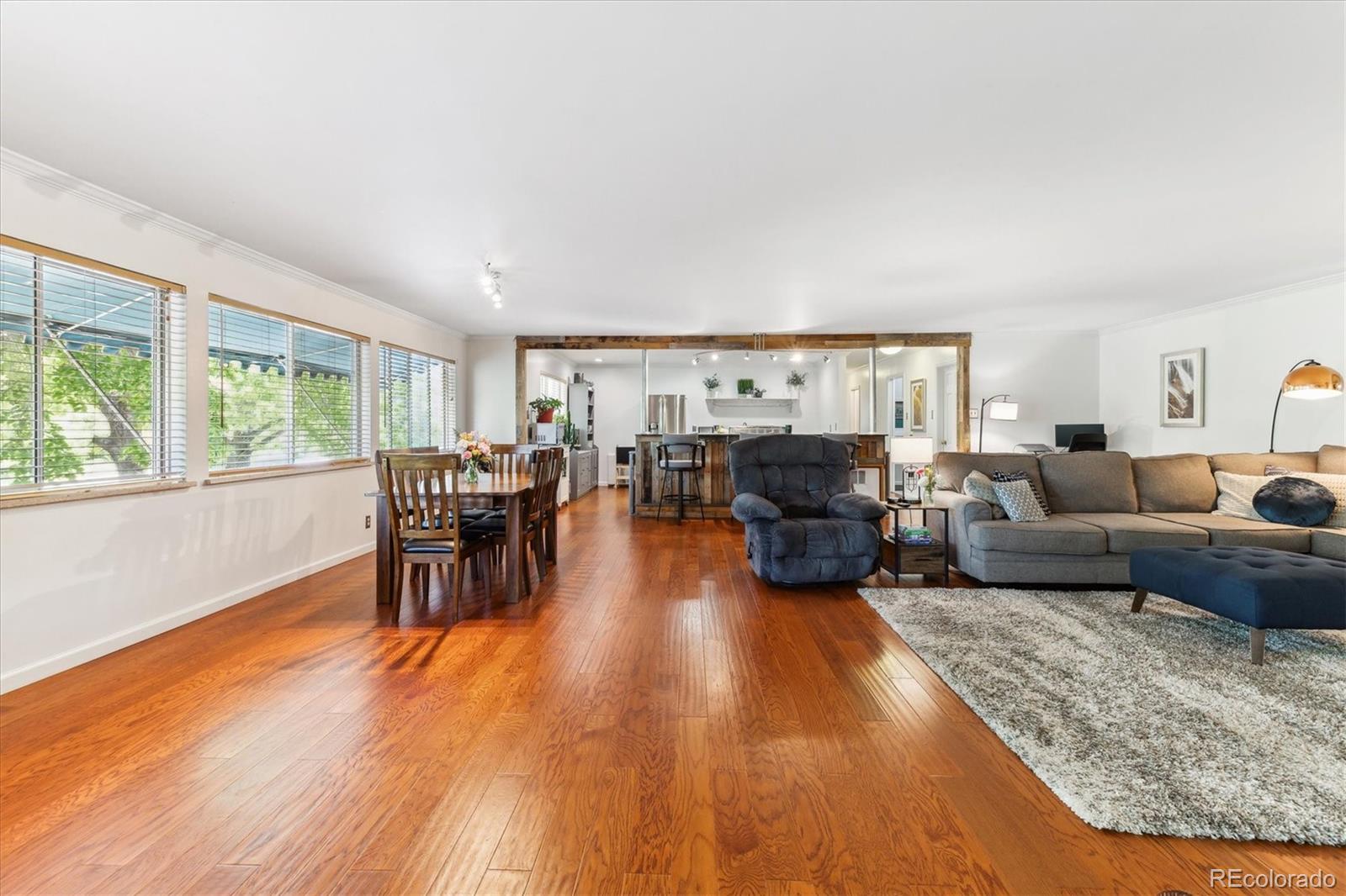 2203 S Holly Street Unit: 6