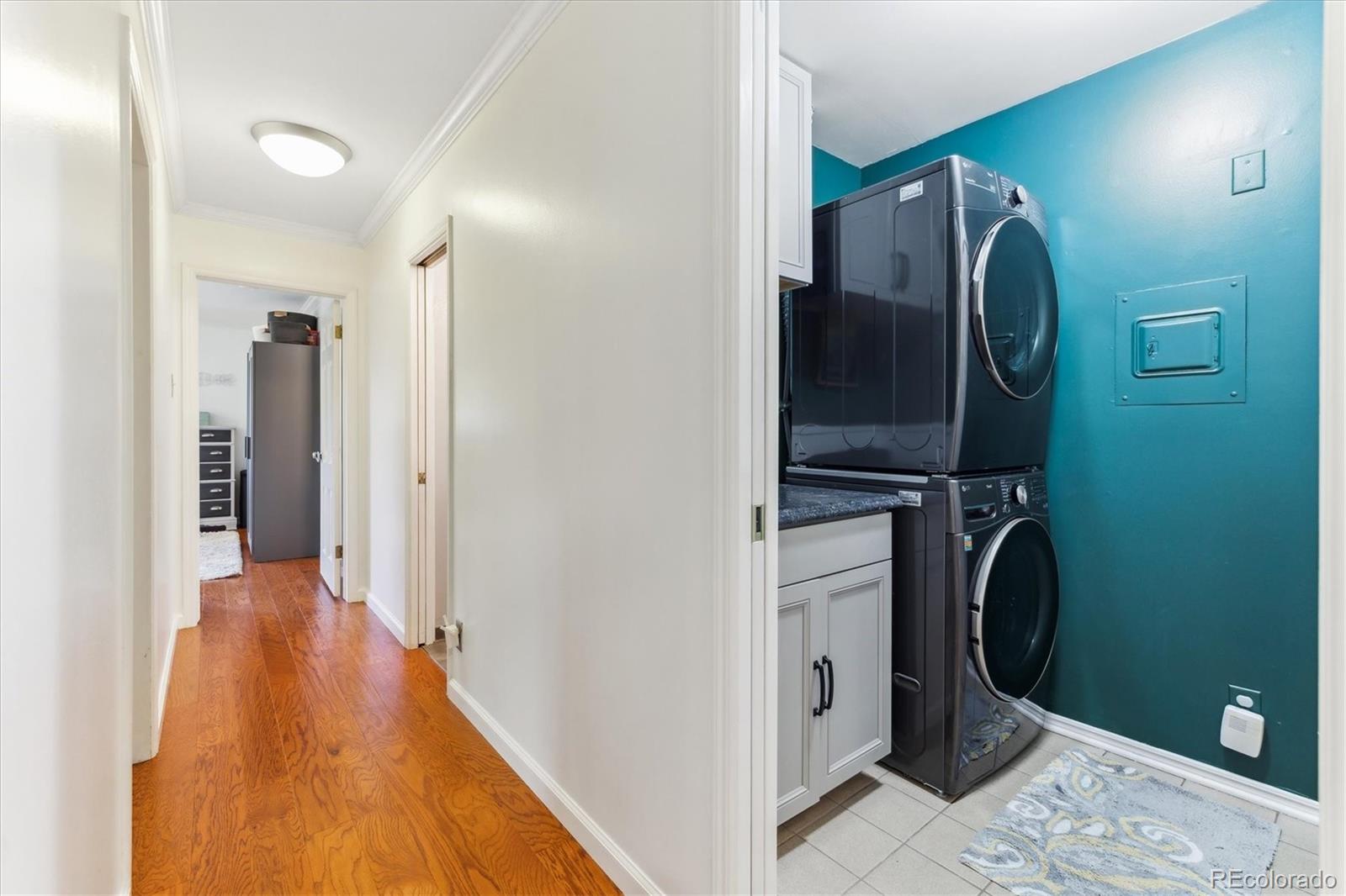 2203 S Holly Street Unit: 6