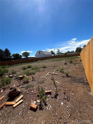 2490 W Aspen Court