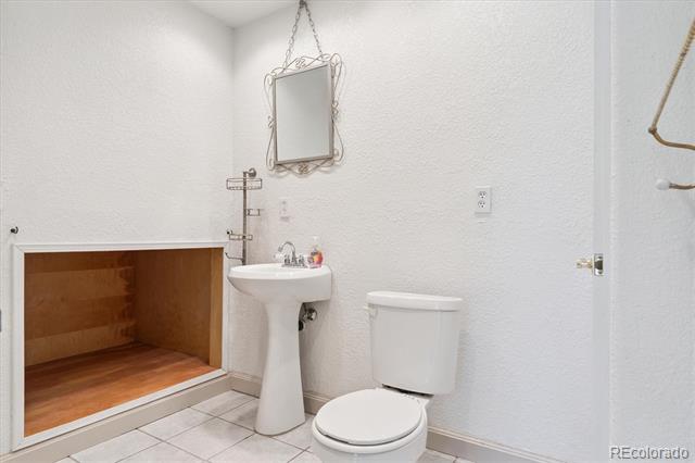 1387 Fox Canyon Lane