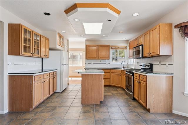 1387 Fox Canyon Lane