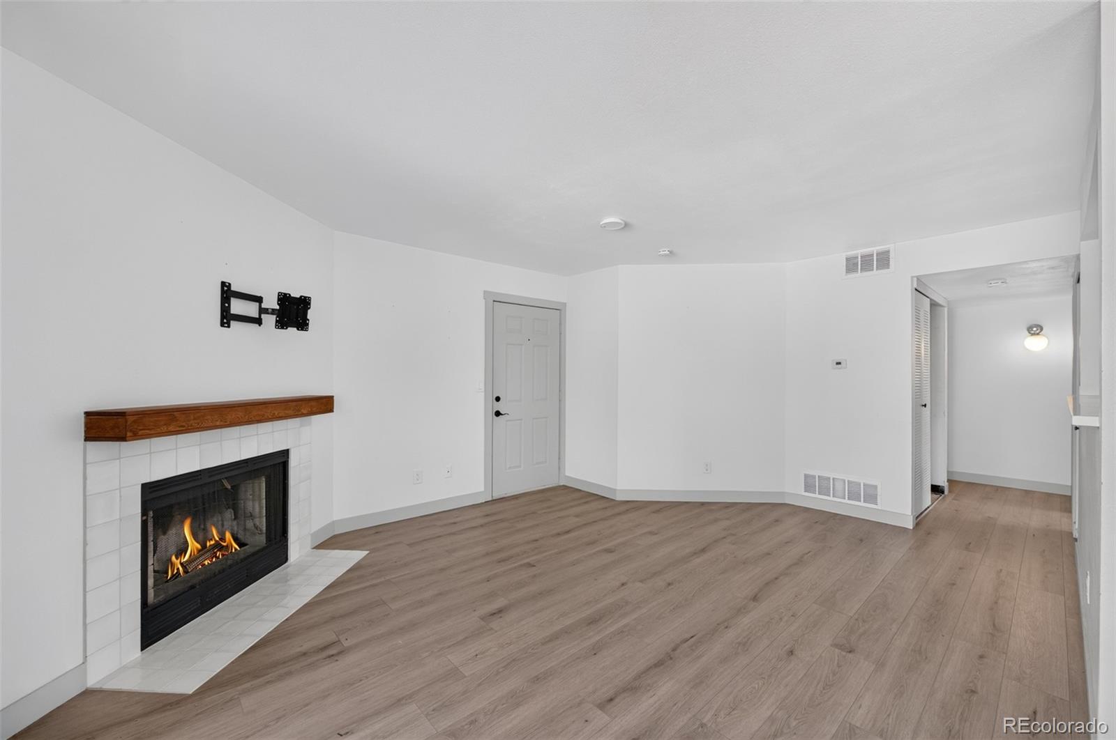 5706 W Asbury Place Unit: 108