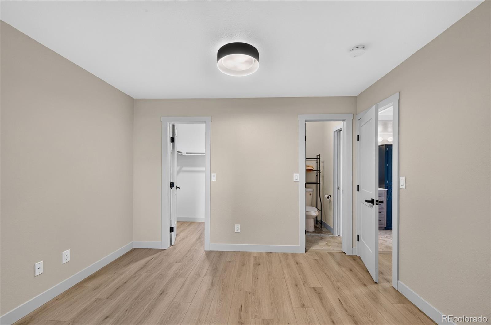 5706 W Asbury Place Unit: 108