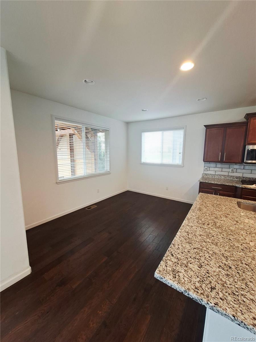 15957 E 118th Place