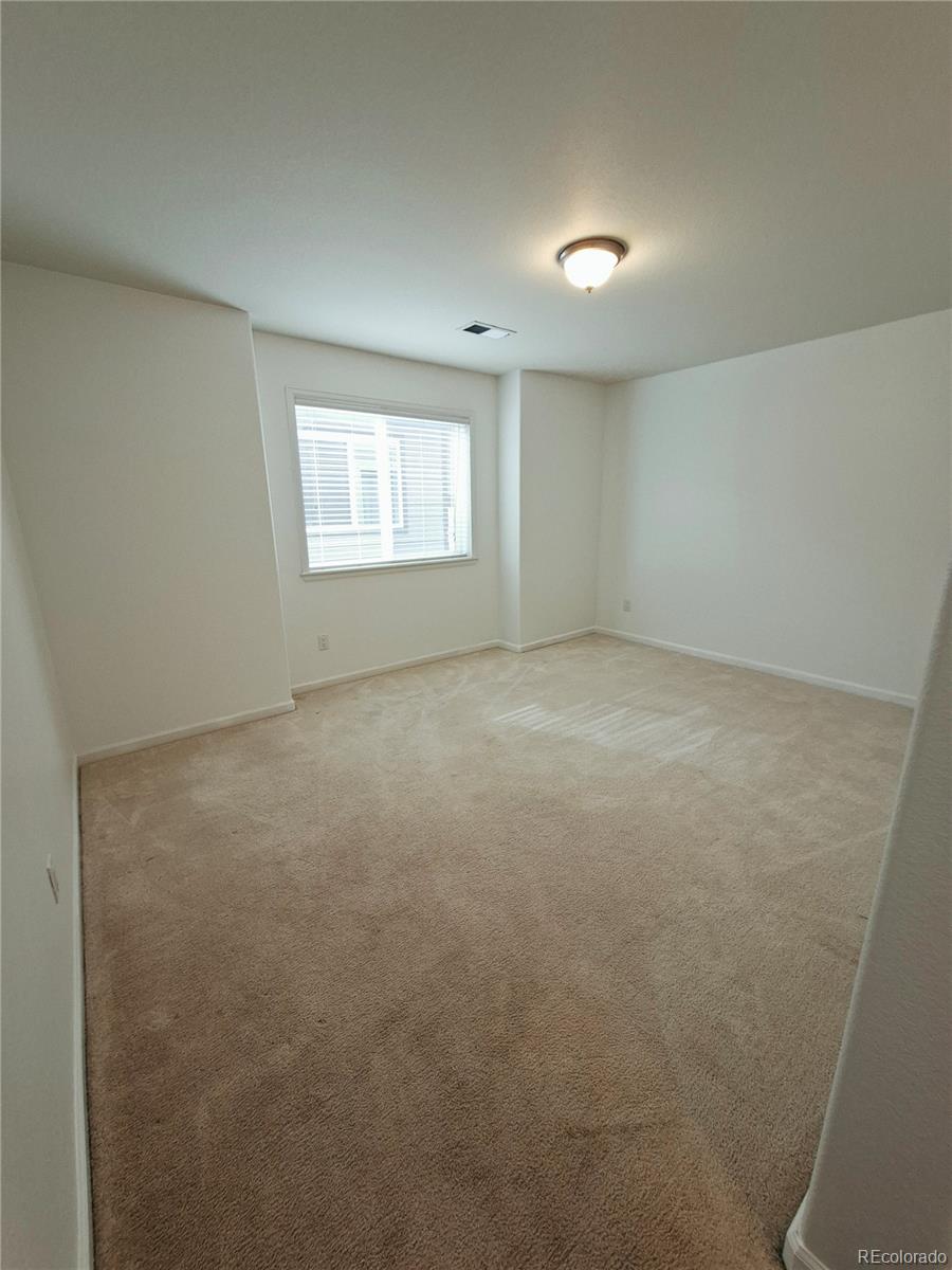 15957 E 118th Place