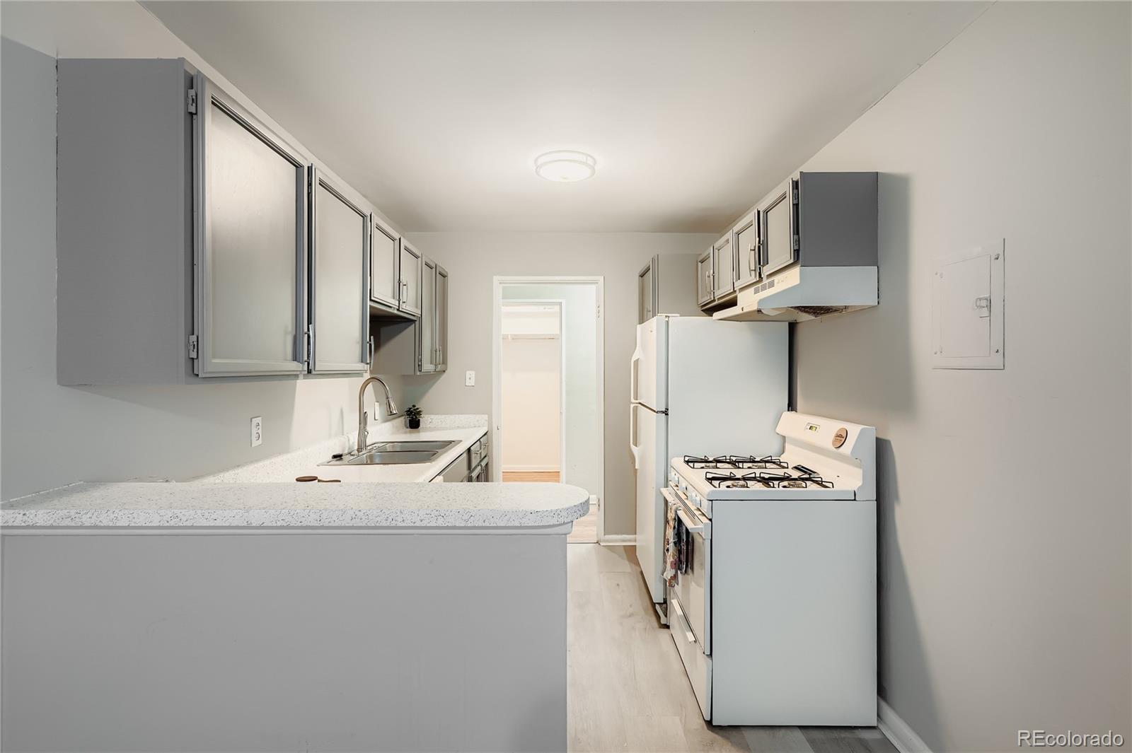 1375 N Williams Street Unit: 105