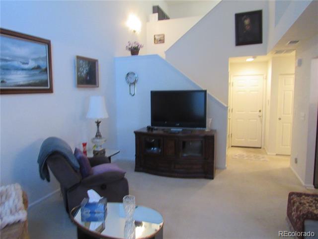 573 Alton Way Unit: B