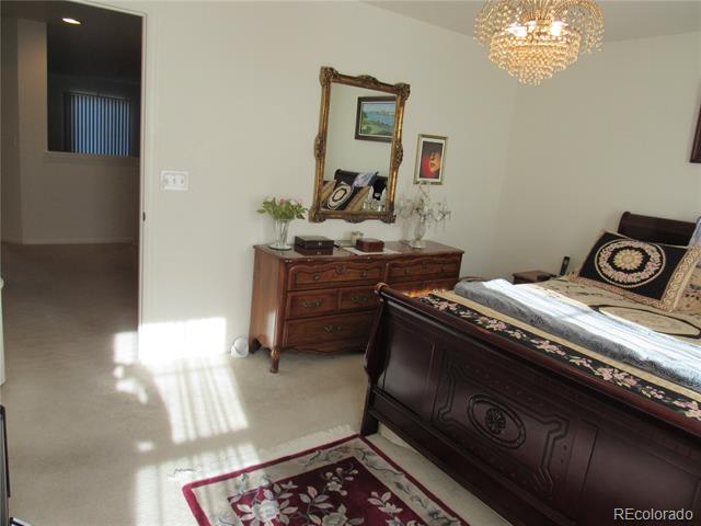573 Alton Way Unit: B
