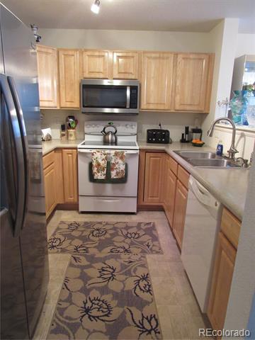 573 Alton Way Unit: B