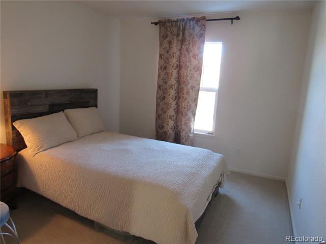 573 Alton Way Unit: B