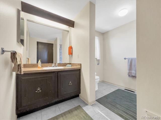 1941 E 119th Place