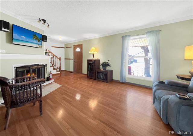 1941 E 119th Place