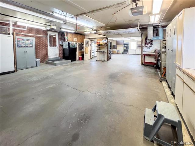 1941 E 119th Place