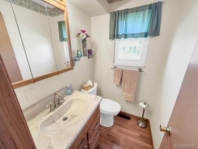 1941 E 119th Place