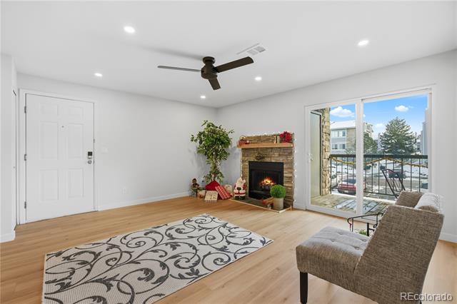2575 S Syracuse Way Unit: 205