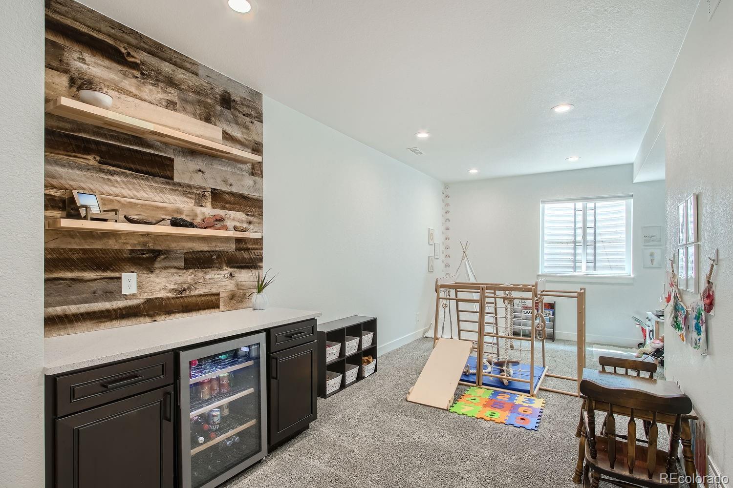 9566 Juniper Way