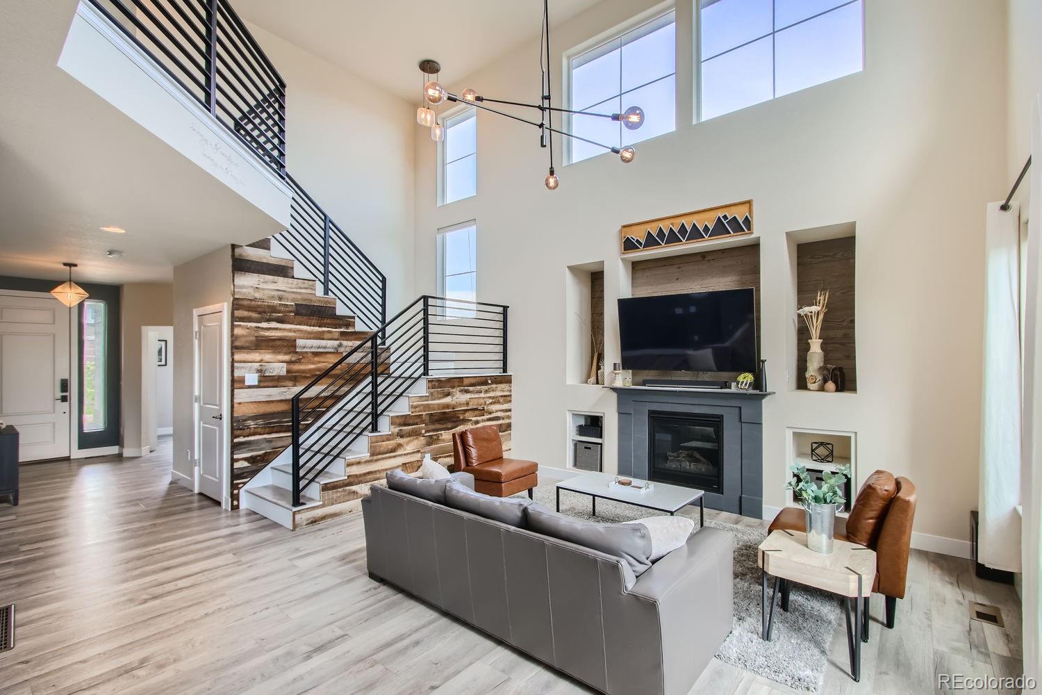 9566 Juniper Way