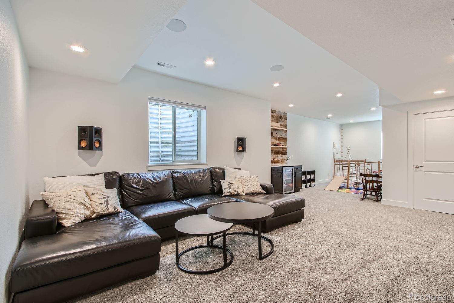 9566 Juniper Way