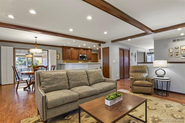 9161 W Hialeah Place