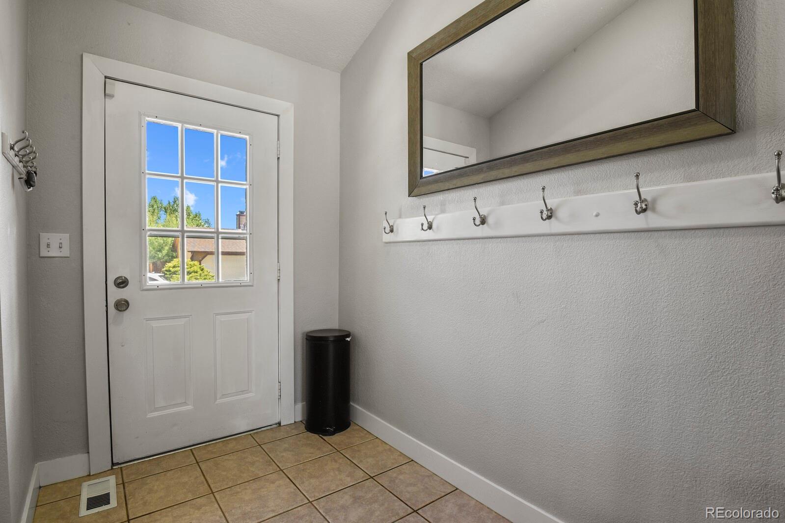 6055 S Netherland Circle